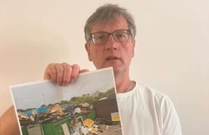 Pessoas foram multadas em £ 1.000 por deixarem caixas de papelão próximas a lixeiras de reciclagem transbordando