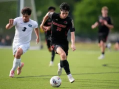 Simon Hetrick, de Ravenwood, foi eleito o jogador de futebol do ano do Gatorade Tennessee Boys