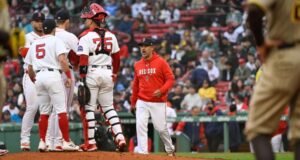 Red Sox Insider acha que o Mets será ‘muito agressivo’ visando Alex Cora após notícias de Carlos Mendoza
