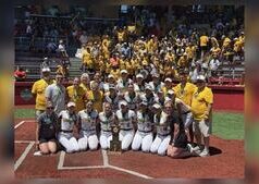 Repita como campeão estadual de softball do ensino médio local; Invicto pela 2ª temporada consecutiva