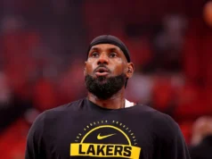 Enquanto LeBron James deixa o Lakers como técnico, o Magic elogia seu legado