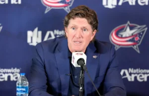Os Edmonton Oilers podem contratar o ex-técnico do Columbus Blue Jackets, Mike Babcock