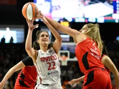 Mystics venceu Fire por 124-123 no segundo jogo de prorrogação quádrupla na história da WNBA