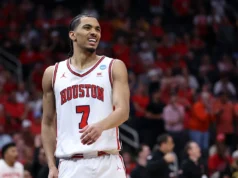 Relatório: Boston Celtics concorda em contratar guarda não contratado do Houston