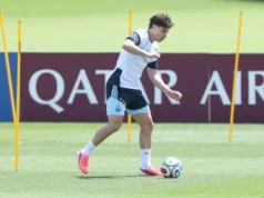 O alvo avançado do Barcelona ainda pressiona por uma transferência para o Camp Nou, apesar da pressão dos clubes atuais