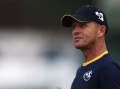 Após a vitória da Índia, o técnico da Irlanda, Malan, saiu