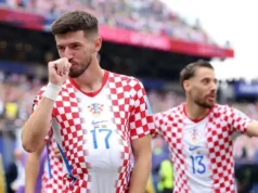 Sucic marca e a Croácia chega aos 16 avos-de-final