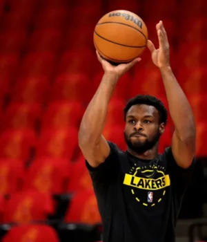 https2F2Fmedia.zenfs_.com2Fen2Fla_sports_report_articles_4512Ff39e0d2973a9bc262678b52606662271.webp