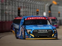 Jimmie Johnson fala sobre a possibilidade de mais corridas de caminhões em 2026