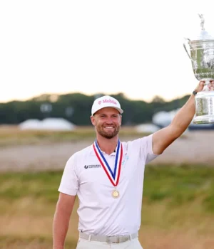 https2F2Fmedia.zenfs_.com2Fen2Fthe_golf_channel_4042F462d1e1502f2b62c81acf239b90e3bcc.webp