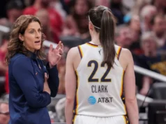 O técnico do Fever disse que os árbitros deveriam ter cometido falta em Kaitlyn Clark em tempo real