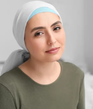 young-woman-cancer-chemotherapy.webp