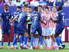 Ollis e Upamecano ajudaram a França a chegar às quartas de final da Copa do Mundo com um Paraguai impetuoso