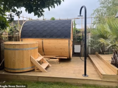 Proprietário do Airbnb acusado de organizar festas sexuais em banheiras de hidromassagem perde batalha para manter sauna e decoração Vizinhos dizem que ‘obscenidade indescritível’ está tornando suas vidas um inferno
