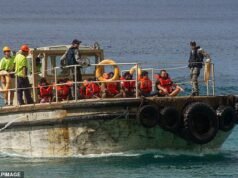 Barco chinês em busca de asilo interceptado na costa de Queensland levanta questões sobre a segurança da fronteira australiana