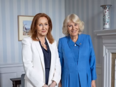 Por que esta foto de Camilla com JK Rowling dividiu a nação: Claire Foges e Rosie Beveridge revelam toda uma divisão geracional