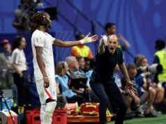 O campo da Copa do Mundo, Mike Thomas, pega Tuchel martelando a estrela da Inglaterra enquanto eles enfrentam a República Democrática do Congo – e sua reação desdenhosa ao seu chefe