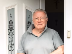 ‘Vou sentar aqui até morrer’: proprietários de casas se recusam a desistir de lutar contra a expansão de Heathrow, já que a terceira pista significa sentença de morte para sua vila
