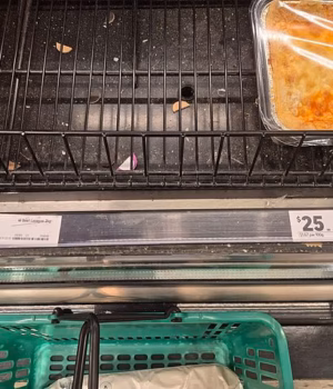 109745721-15947331-A_Woolworths_customer_shared_a_photo_above_of_the_old_and_new_pr-a-71_17829980356.avif