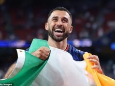 O último avançado da Liga da Irlanda a defrontar Pico Lopes antes do seu heroísmo no Campeonato do Mundo acredita que o defesa-central de Cabo Verde deve enfrentar Lionel Messi.