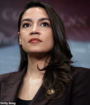 109756859-15949059-New_York_Congresswoman_Alexandria_Ocasio_Cortez-m-19_1783022236225.jpg