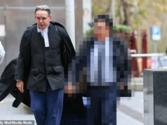 História interna de um grande nome de Melbourne enfrentando acusações de estupro: ela não pode ser identificada, mas é isso que os acusadores misteriosos estão contando aos amigos quando seu julgamento começa
