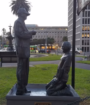109763663-15949681-A_provocative_fountain_statue_featuring_Donald_Trump_and_Anthony-a-20_17830441882.avif