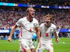 Bridget Phillipson avisa que as crianças terão que ir à escola na segunda-feira, apesar de ficarem acordadas até as 3h para o confronto da Inglaterra com o México na Copa do Mundo