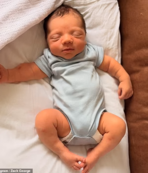 109770985-15950443-Gladiators_star_Steel_has_posted_sweet_snaps_of_his_new_baby_boy-a-32_17830702860.avif