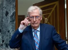 MAGA exige ‘prova de vida’ de Mitch McConnell enquanto rumores selvagens varrem DC em meio a três semanas de hospitalização