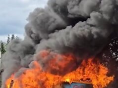 A terceira onda de calor começa com 33°C, à medida que novas proibições de mangueiras e vans de sorvete pegam fogo enquanto milhões atingem