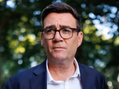 Stephen Glover: O próprio Andy Burnham disse que um imposto sobre mansões é um símbolo da ‘política de violência’. Agora ele está planejando encurralar os trabalhadores para financiar seu experimento desastroso