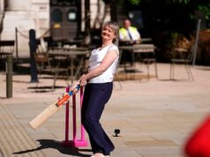 Grande fera trabalhista em marcha por empregos sob Burnham: ‘Em risco’ Yvette Cooper alerta que a IA pode ser como ‘Hiroshima’ enquanto Angela Renner pressiona pelo retorno