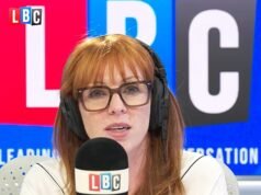Angela Renner arrisca a ira de Trump ao dizer que a FIFA deveria ter ignorado as exigências para retirar o ‘cartão vermelho claro’ da estrela dos EUA
