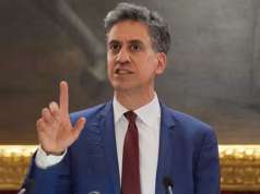 Burnham se curvará aos membros trabalhistas? A pesquisa mostra que os fiéis do partido preferem Miliband como chanceler – mas quase a mesma quantidade quer que Reeves fique… e um terço quer mais gastos com benefícios
