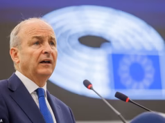 JOHN LEE: Os políticos adoram gabar-se de apoiar uma imprensa livre, mas esta ladainha de exemplos mostra, desde que não lhes esteja no pescoço… e, afinal, um político é excelente a atacar jornalistas.