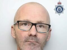 Pedófilo em série britânico enfrenta extradição para os EUA por ‘persuadir funcionária de creche dos EUA a enviar imagens indecentes de cinco crianças’