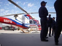 Departamento de emergência sem dinheiro envia helicóptero para fora do condado para encontrar o filho do chefe dos bombeiros aposentado… que estava relaxando em seu sofá