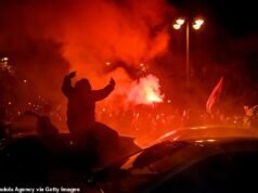 Jogo da Copa do Mundo A polícia francesa teme: a polícia se prepara para o caos antes do confronto da França com o Marrocos, violência é esperada – especialmente se os norte-africanos conseguirem uma vitória surpreendente