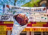 Qual é a sua comida favorita no final da Grande Feira Estadual Americana? Dê a sua opinião na enquete DC Insider