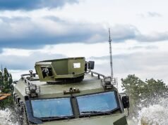 O veículo blindado Novator de US$ 300.000 da Ucrânia agora é controlado remotamente… por um volante de PlayStation