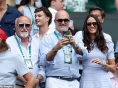 Benedict Cumberbatch, Keira Knightley e mais estrelas juntam-se aos pais multimilionários de Arthur Ferry para torcer por ele na histórica semifinal de Wimbledon