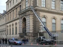 O mentor do assalto ao Louvre “não ficou satisfeito” com 88 milhões de euros, dizem os suspeitos