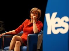 Nicola Sturgeon mostra ‘total desrespeito pela verdade pública’ ao se recusar a divulgar declaração escrita da polícia, dizem os conservadores