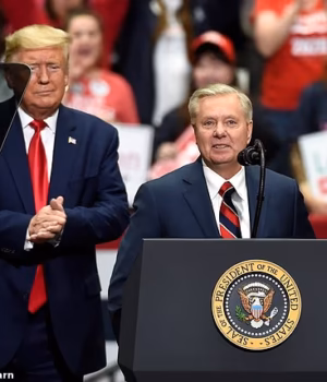 110015123-15977003-Lindsey_Graham_and_President_Donald_Trump_enjoyed_a_close_friend-a-16_17840624396.avif