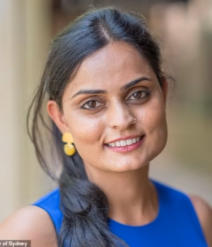 110023195-15978277-Meru_Sheel_pictured_said_COVID_can_still_lead_to_hospitalisation-m-54_17840857779.avif
