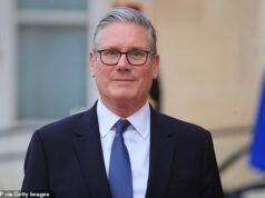 O show de Keir termina: Starmer faz os PMQs finais enquanto Andy Burnham é nomeado sucessor por 92% dos parlamentares trabalhistas em uma vitória esmagadora ao estilo de Stalin.