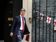 Os mercados sobem à medida que o ‘vermelho’ Ed Miliband’ se torna o secretário de Relações Exteriores do chanceler Burnham – Shabana Mahmud é o número 11