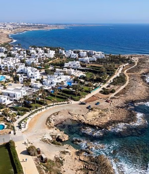 110030813-15982001-A_young_British_toddler_has_tragically_died_in_Cyprus_after_fall-a-1_178419962920.avif