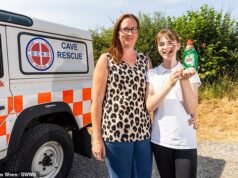 Menina de 11 anos passou quatro horas presa nas rochas em um belo local durante a onda de calor – antes de ser resgatada por uma garrafa de líquido mágico